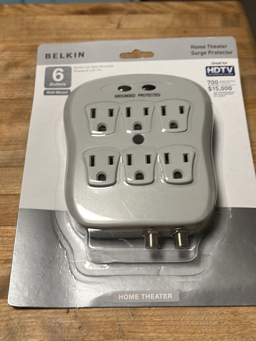 New Belkin Home Theater 6-Outlet Surge Protector - Silver